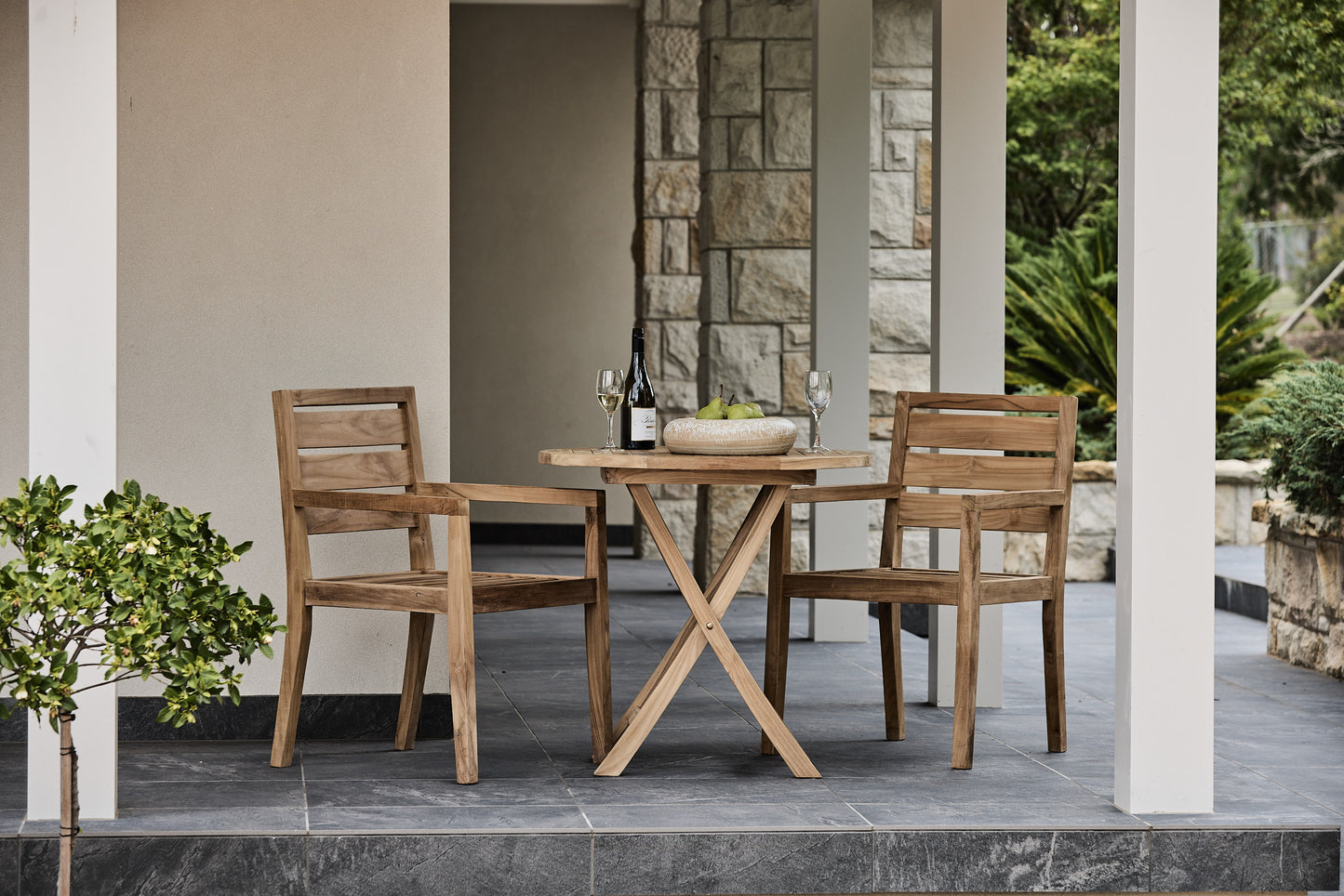 teak 3 piece bistro setting with arm chairs