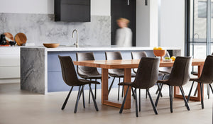 messmate indoor dining setting 