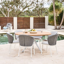 Load image into Gallery viewer, round outdoor dining table in teak 150cm with palma dining chairs