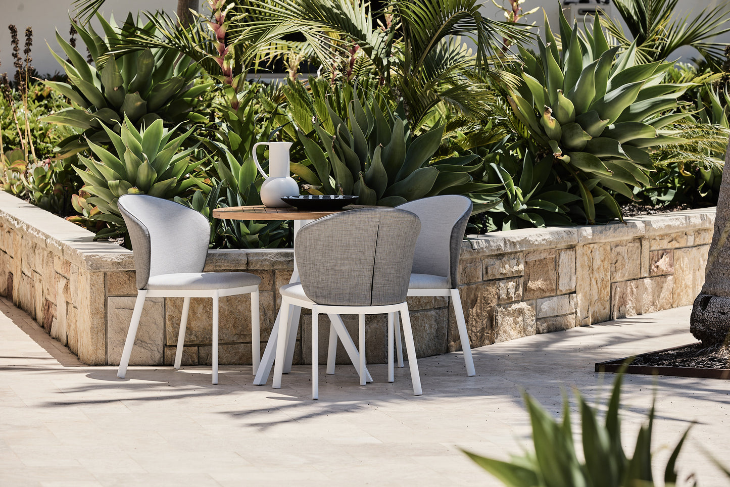 bisto 80cm table in teak with fabric outdoor chairs