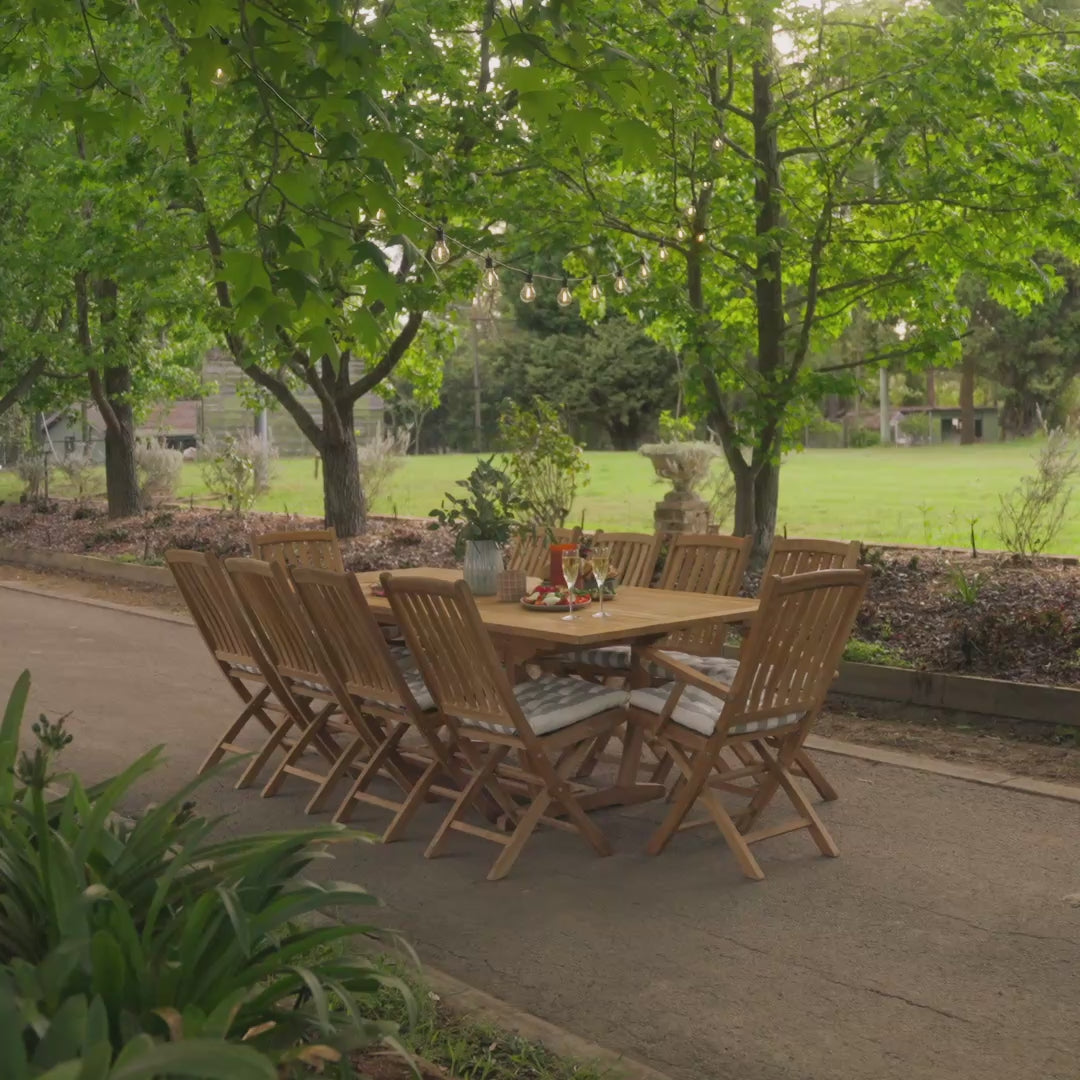 Lifestyle video Teak Hawksbury Outdoor Setting
