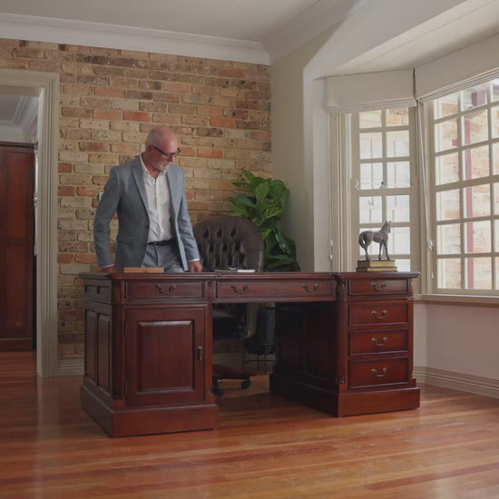 everingham executive mahogany desk