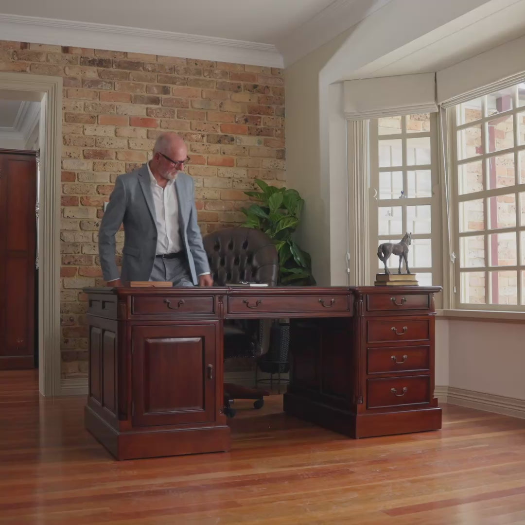 everingham executive mahogany desk