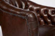 Load image into Gallery viewer, Chesterfield-Leather-Wellington-Tub-Chair-r10