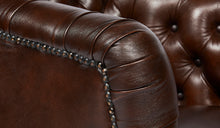 Load image into Gallery viewer, Chesterfield-Leather-Wellington-Tub-Chair-r8