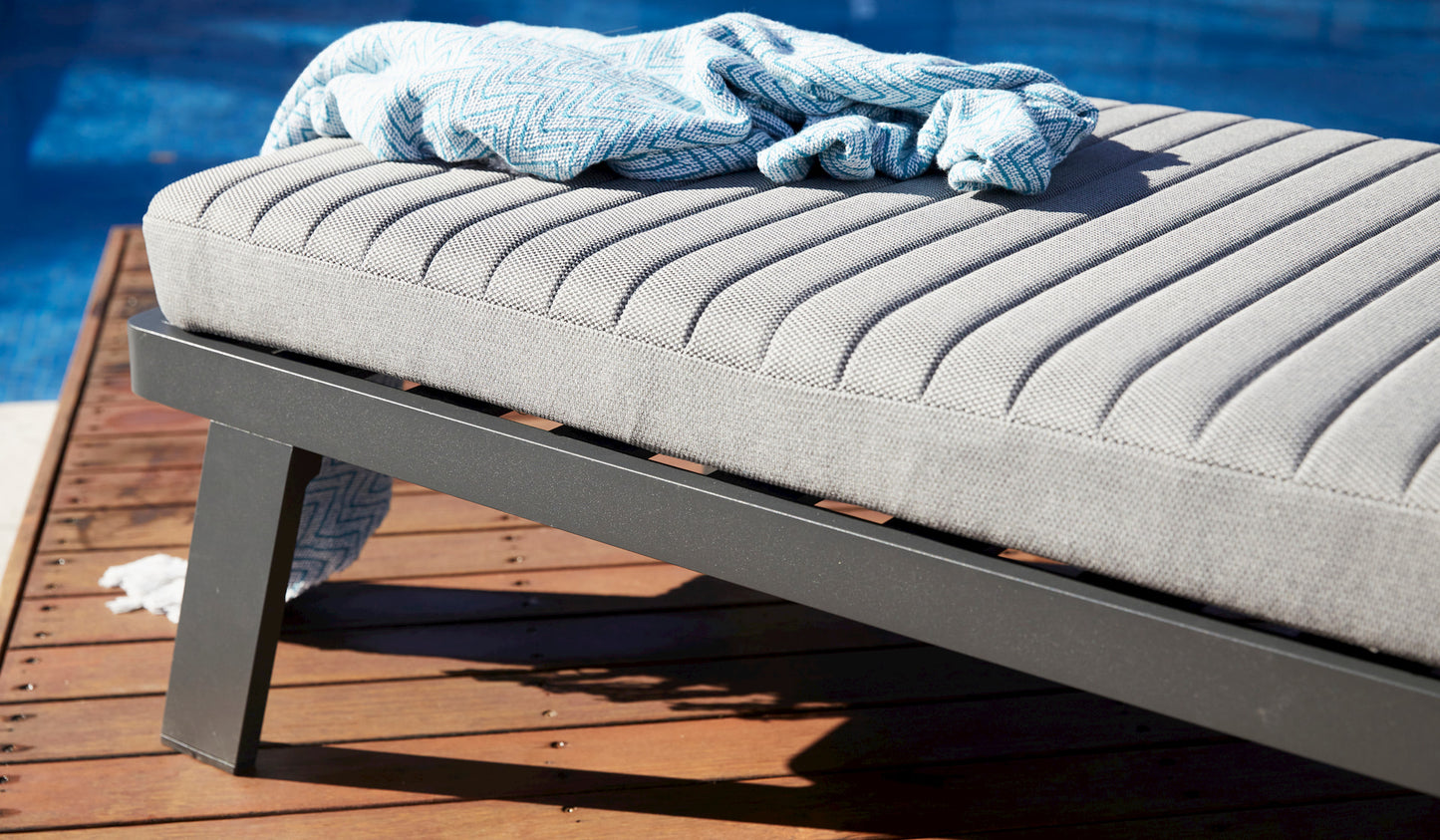 Sunlounger-Aluminium-Teak-Kai-r5