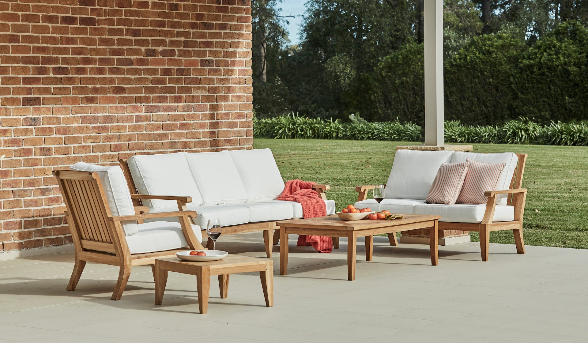 Wooden Outdoor Lounge Woodbury Furniture