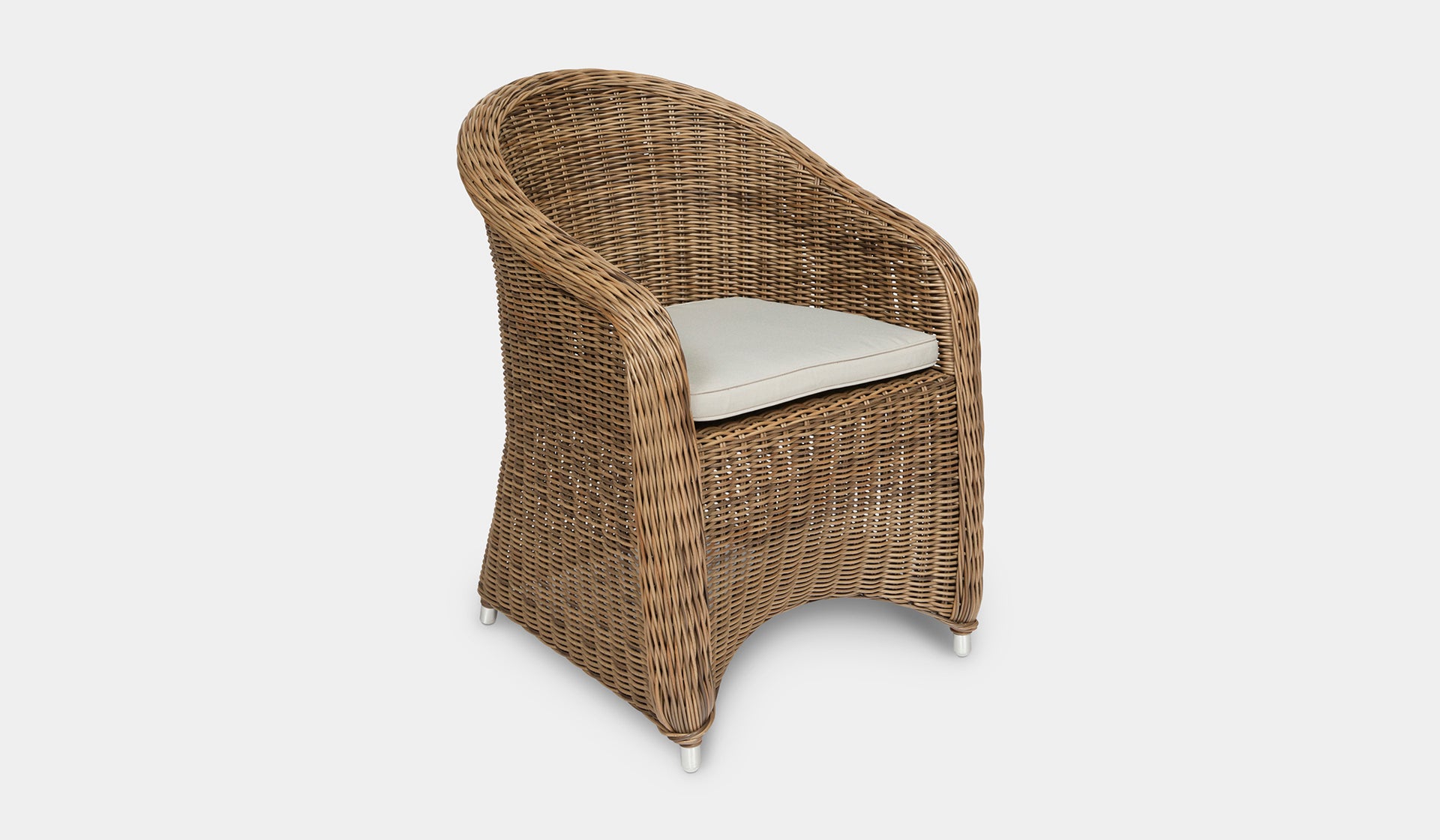 wicker outdoor tub chair